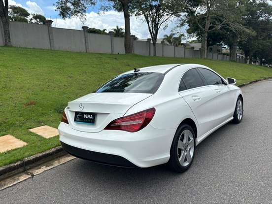 MERCEDES-BENZ-CLA 180-1.6 CGI GASOLINA 7G-DCT MERCEDES-BENZ-CLA 180-2017