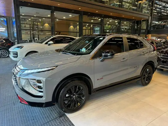MITSUBISHI ECLIPSE CROSS 1.5 MIVEC TURBO GASOLINA HPE BLACK CVT