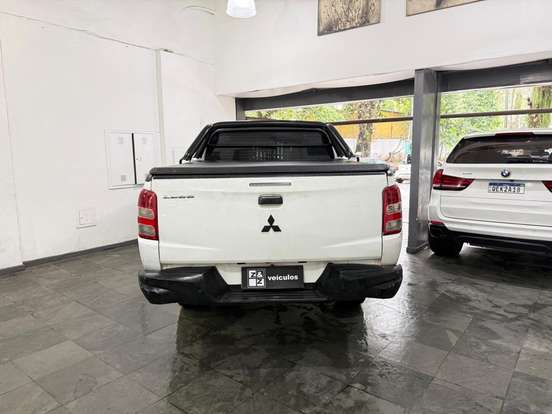MITSUBISHI-L200 TRITON-2.4 16V TURBO DIESEL SPORT GLX CD 4P 4X4 MANUAL MITSUBISHI-L200 TRITON-2020