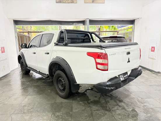 MITSUBISHI-L200 TRITON-2020