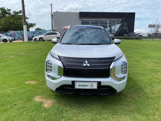 MITSUBISHI OUTLANDER 2.4 PHEV SIGNATURE S-AWC DHT