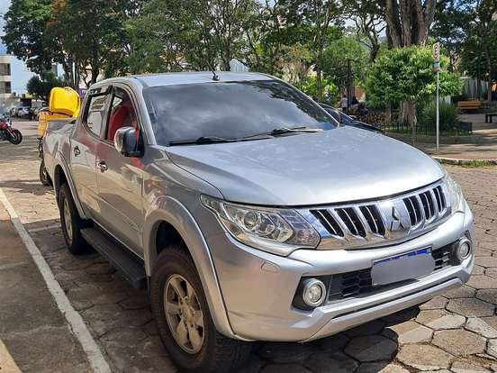 MITSUBISHI-L200 TRITON-2.4 16V TURBO DIESEL SPORT HPE TOP CD 4P 4X4 AUTOMÁTICO MITSUBISHI-L200 TRITON-2017