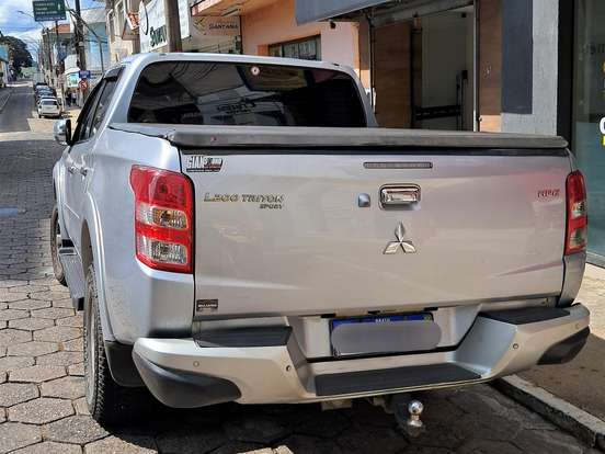 MITSUBISHI-L200 TRITON-2.4 16V TURBO DIESEL SPORT HPE TOP CD 4P 4X4 AUTOMÁTICO MITSUBISHI-L200 TRITON-2017