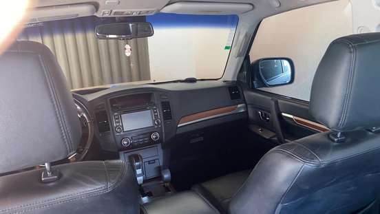 MITSUBISHI-PAJERO FULL-2012