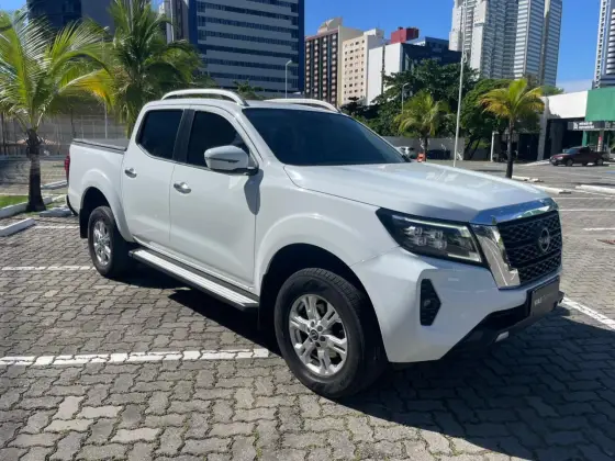 NISSAN FRONTIER 2.3 16V TURBO DIESEL XE CD 4X4 AUTOMÁTICO