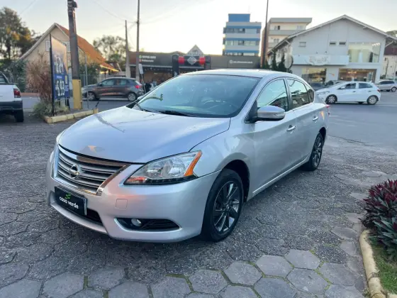 NISSAN SENTRA 2.0 SV 16V FLEX 4P AUTOMÁTICO