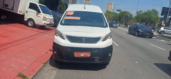 PEUGEOT EXPERT 1.6 BLUEHDI DIESEL MINIBUS MANUAL