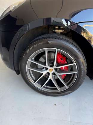 PORSCHE-MACAN-2024