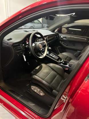 PORSCHE-MACAN-2023