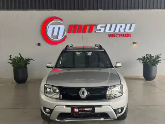 RENAULT-DUSTER-2.0 DYNAMIQUE 4X2 16V FLEX 4P AUTOMÁTICO RENAULT-DUSTER-2015