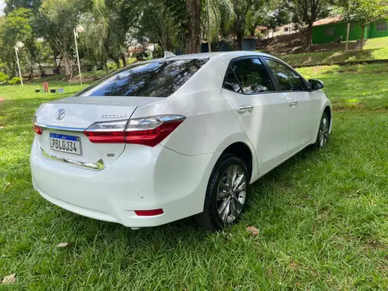 TOYOTA-COROLLA-2018