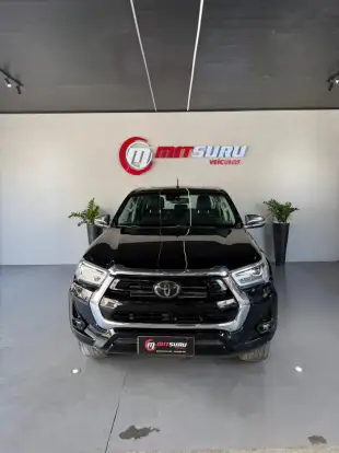 TOYOTA-HILUX-2.8 D-4D TURBO DIESEL CD SRV 4X4 AUTOMÁTICO TOYOTA-HILUX-2021