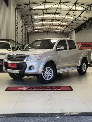 TOYOTA HILUX 3.0 SRV 4X4 CD 16V TURBO INTERCOOLER DIESEL 4P AUTOMÁTICO
