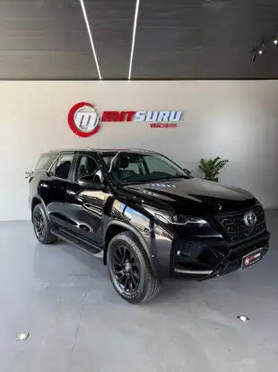TOYOTA-HILUX SW4-2.8 D-4D TURBO DIESEL SRX 4X4 AUTOMÁTICO TOYOTA-HILUX SW4-2022