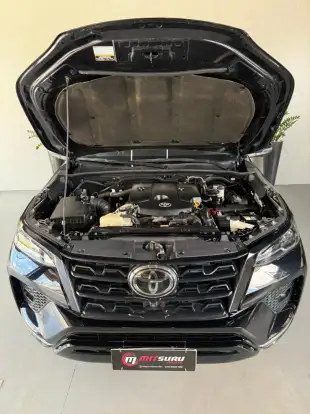 TOYOTA-HILUX SW4-2.8 D-4D TURBO DIESEL SRX 4X4 AUTOMÁTICO TOYOTA-HILUX SW4-2022