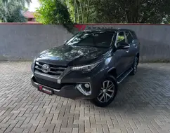 TOYOTA HILUX SW4 2.8 SRX 4X4 16V TURBO INTERCOOLER DIESEL 4P AUTOMÁTICO TOYOTA HILUX SW4 2.8 SRX 4X4 16V TURBO INTERCOOLER DIESEL 4P AUTOMÁTICO