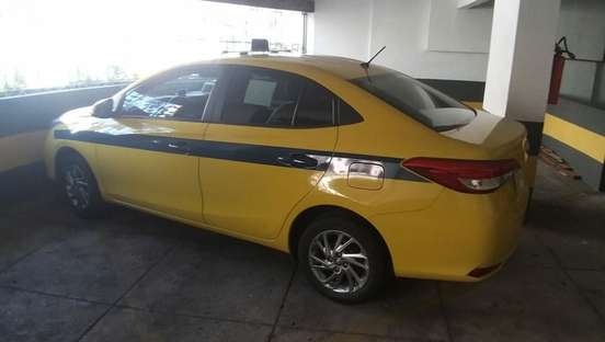 TOYOTA-YARIS-2023