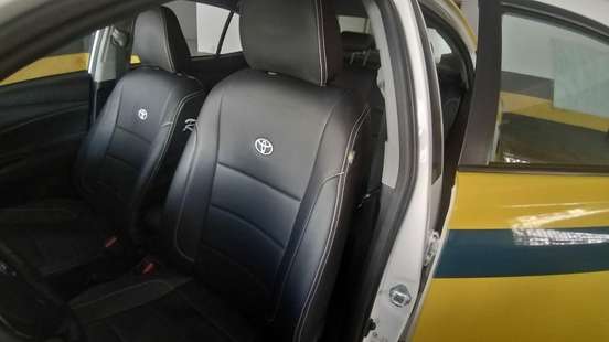 TOYOTA-YARIS-2023