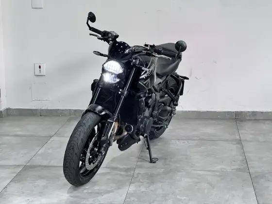 TRIUMPH TRIDENT 660 TRIUMPH TRIDENT 660