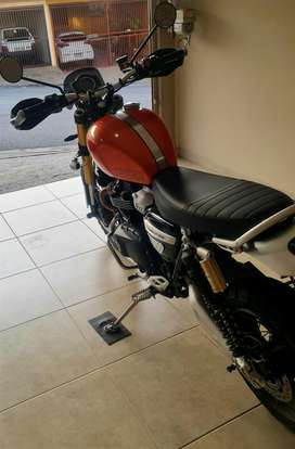 TRIUMPH-SCRAMBLER 1200 XE TRIUMPH-SCRAMBLER 1200 XE-2024