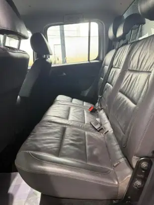 VOLKSWAGEN-AMAROK-2014