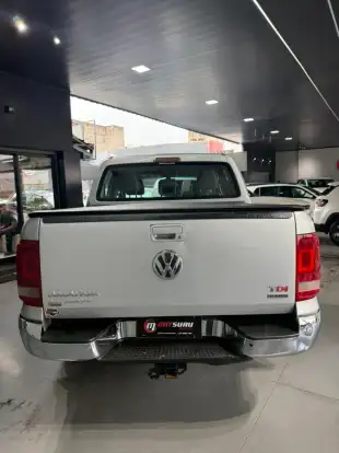 VOLKSWAGEN-AMAROK-2014