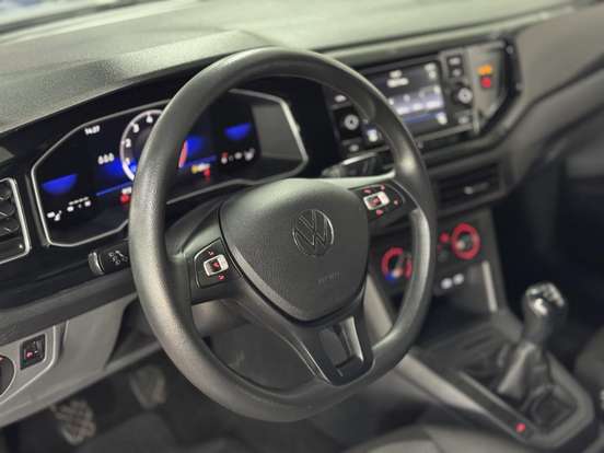 VOLKSWAGEN-POLO-2023