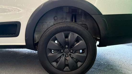VOLKSWAGEN-SAVEIRO-2024