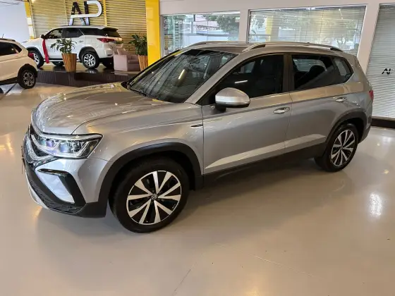 VOLKSWAGEN TAOS 1.4 250 TSI TOTAL FLEX HIGHLINE AUTOMÁTICO
