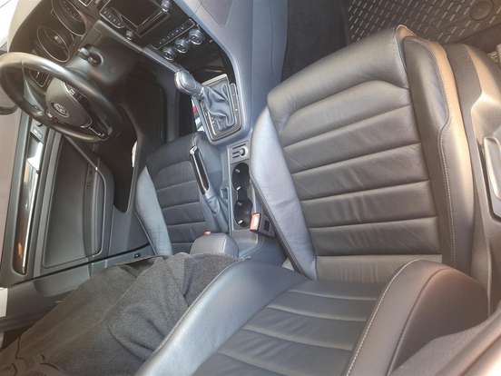 VOLKSWAGEN-GOLF-2015