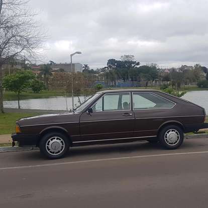 VOLKSWAGEN-PASSAT-1981