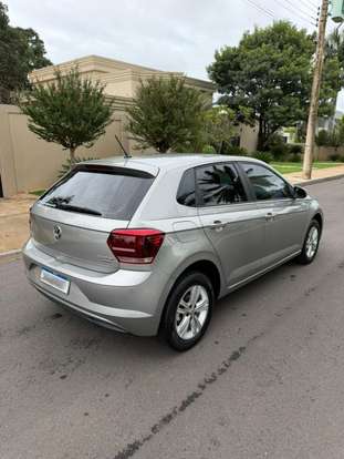 VOLKSWAGEN-POLO-2018