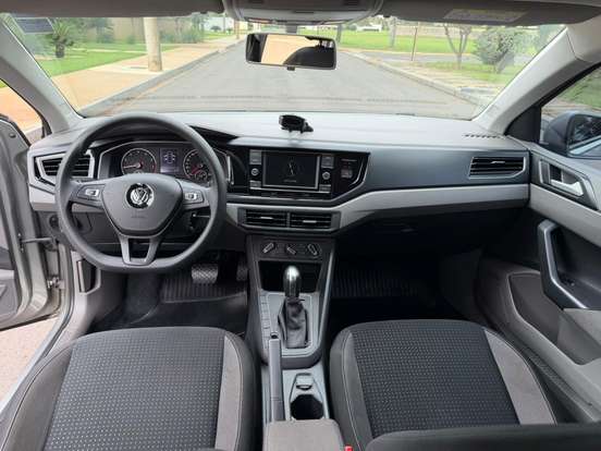 VOLKSWAGEN-POLO-1.0 200 TSI COMFORTLINE AUTOMÁTICO VOLKSWAGEN-POLO-2018