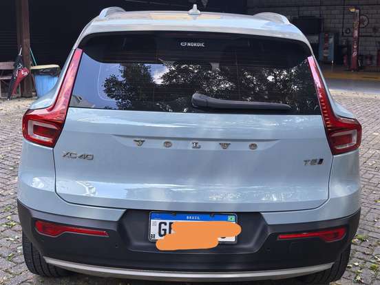 VOLVO-XC40-2.0 T5 GASOLINA MOMENTUM AWD GEARTRONIC VOLVO-XC40-2019