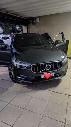 VOLVO-XC60-2018
