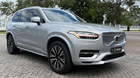 VOLVO-XC90-2022