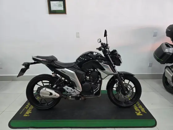YAMAHA FZ25 FAZER ABS 