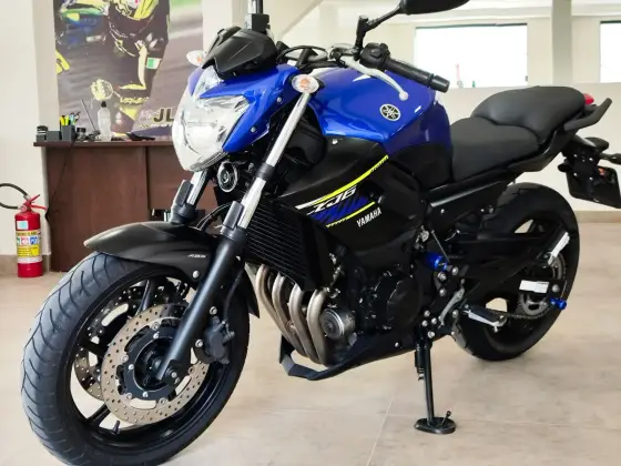 YAMAHA XJ6 N ABS 