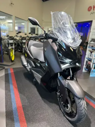 YAMAHA XMAX 300 CONNECTED ABS 