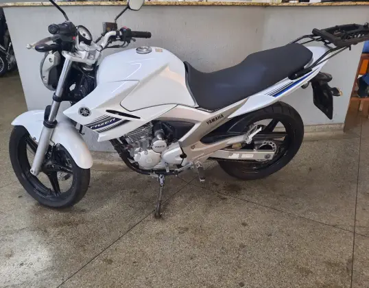 YAMAHA YS 250 FAZER 