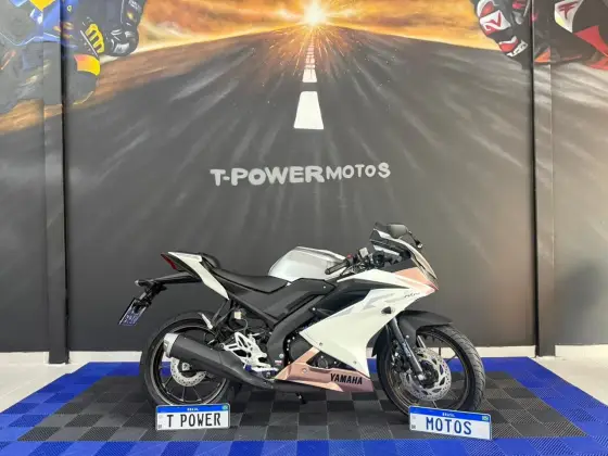 YAMAHA YZF R15 YAMAHA YZF R15