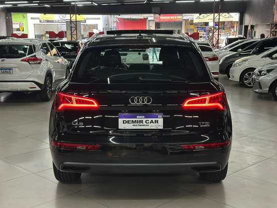 AUDI-Q5-2017
