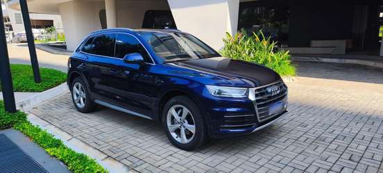 AUDI-Q5-2.0 TFSI GASOLINA PRESTIGE PLUS S TRONIC AUDI-Q5-2019