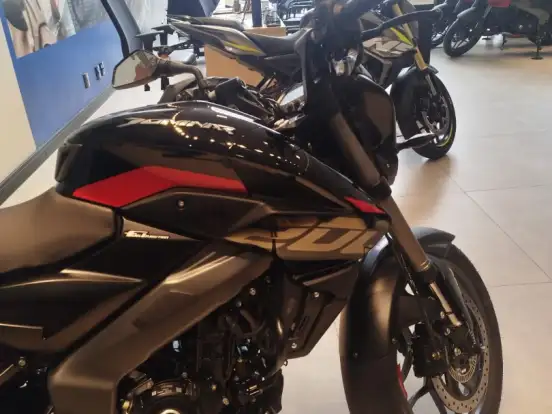 BAJAJ-DOMINAR NS200 BAJAJ-DOMINAR NS200-2026