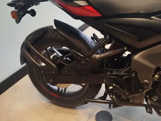 BAJAJ-DOMINAR NS200 BAJAJ-DOMINAR NS200-2026