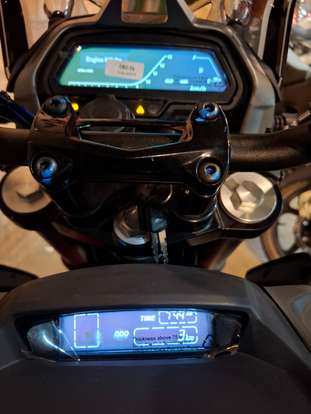 BAJAJ-DOMINAR NS200-2026