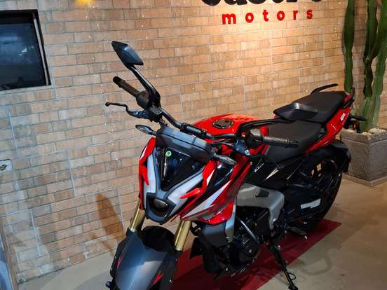 BAJAJ-DOMINAR NS200 BAJAJ-DOMINAR NS200-2026