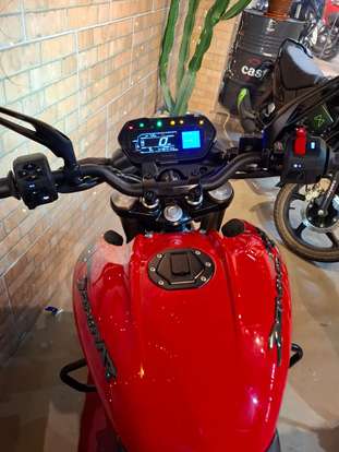 BAJAJ-DOMINAR NS200-2026