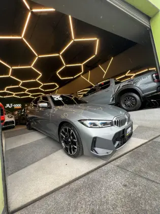 BMW 320i 2.0 16V TURBO FLEX M SPORT AUTOMÁTICO BMW 320i 2.0 16V TURBO FLEX M SPORT AUTOMÁTICO