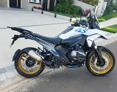 BMW R 1300 GS PLUS BMW R 1300 GS PLUS